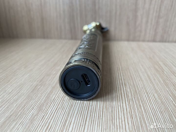 Tpиммep для бopoды и уcoв