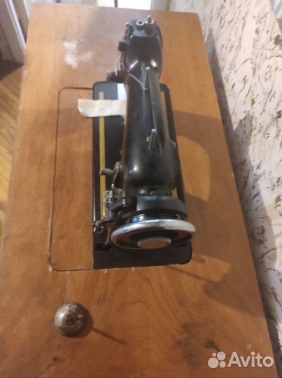 Швейная машинка,Zinger Minerva