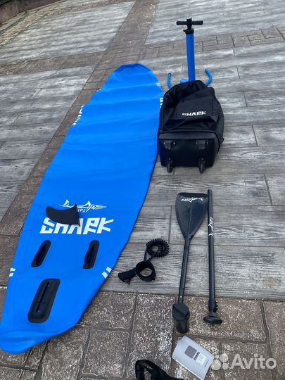 Sup board shark 11