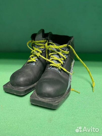 Ботинки лыжные 37 Larsen