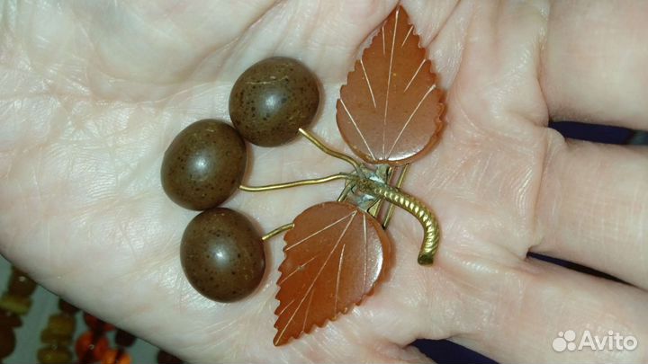 Янтарь СССР, Калининград, бусы, броши, кулоны