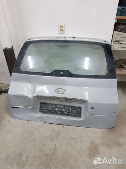 Заднее стекло с обогревомХёндай Matrix и Nissan