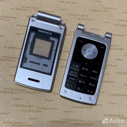 Корпус на Samsung E210