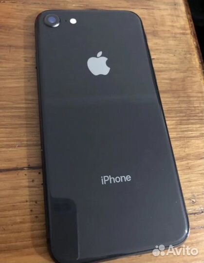 iPhone 8, 128 ГБ
