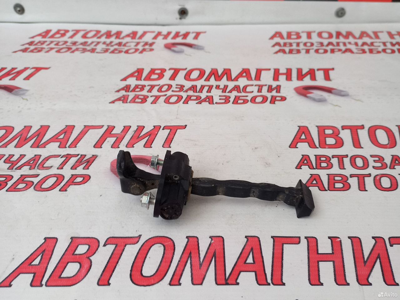 Ограничитель двери передней левой Хавал Ф7 F7