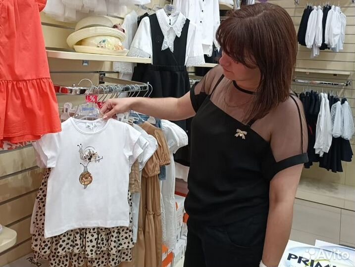 Продавец-консультант для розничного магазина