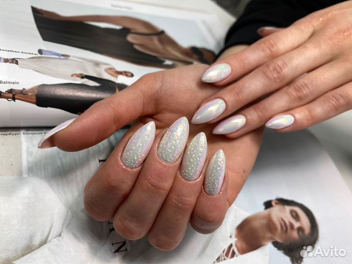 Маникюр, педикюр, покрытие гельлаком