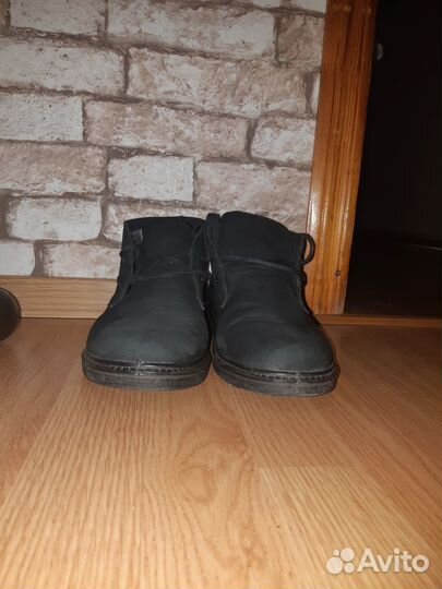 Продам осенню-весеннюю кожаную обувь