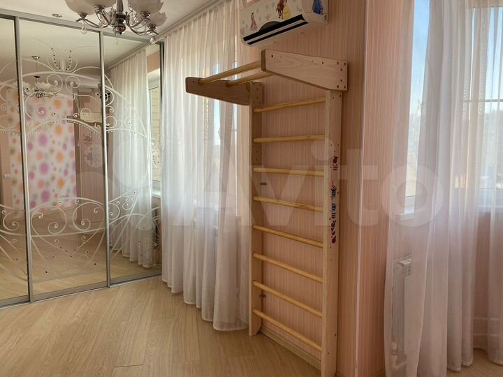 2-к. квартира, 60,2 м², 4/10 эт.