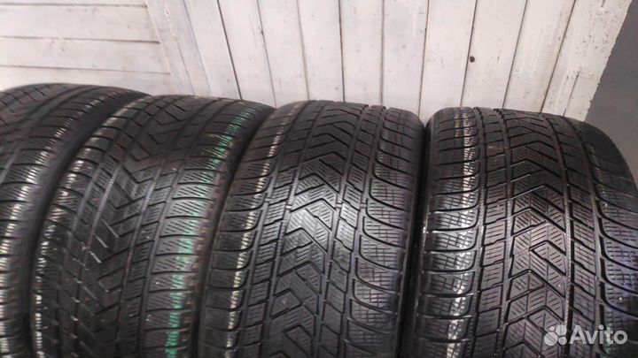 Pirelli Scorpion Winter 285/35 R22 106V
