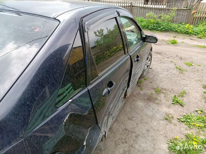 Ford Focus 1.8 МТ, 2003, битый, 269 000 км