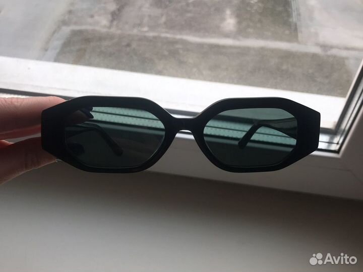 Солнцезащитные очки