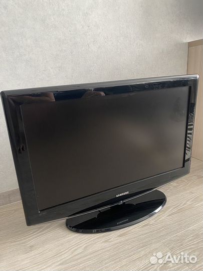 Телевизор Samsung LE-32R81B