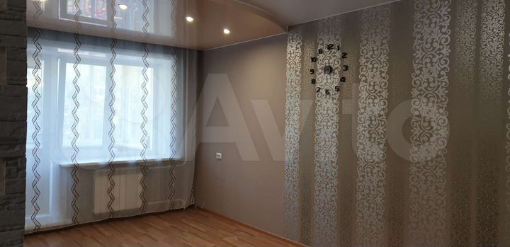 2-к. квартира, 52 м², 2/5 эт.