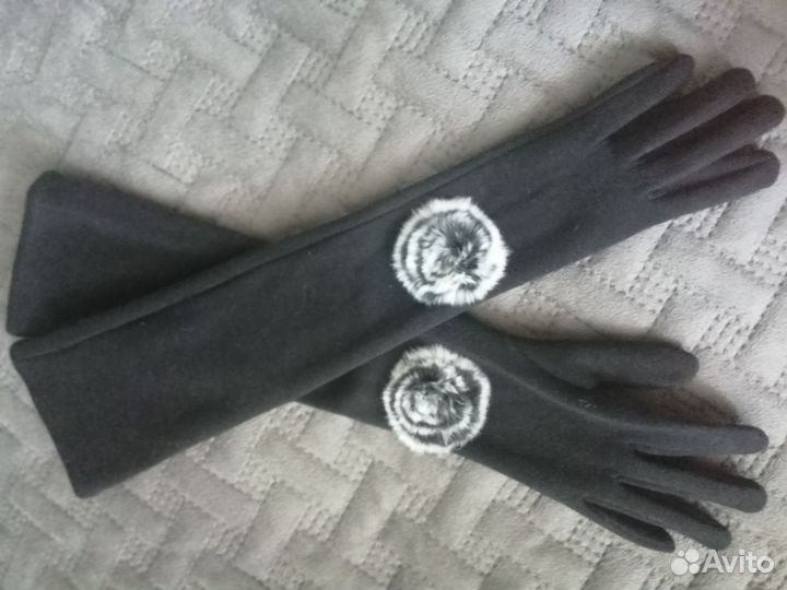 Перчатки лаковые новые
