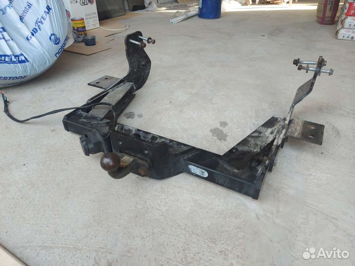 Прицепное устройство для автомобиля