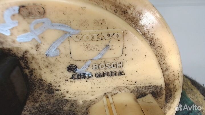 Насос топливный электрический Volvo V70, 2001