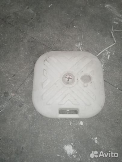 Подставка под уличный зонт