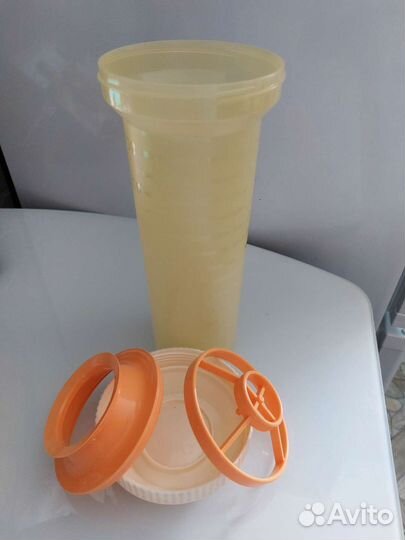 Tupperware шейкер, 700 мл