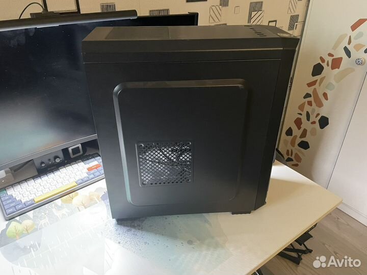 Корпус для пк aerocool aero 300. Middle tower