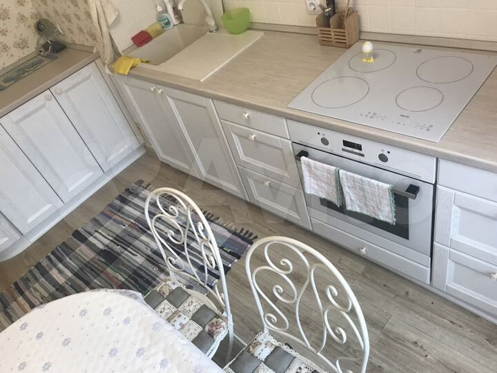 3-к. квартира, 65 м², 1/9 эт.