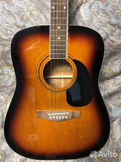 Акустическая гитара