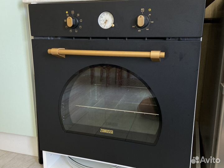 Духовой шкаф zanussi