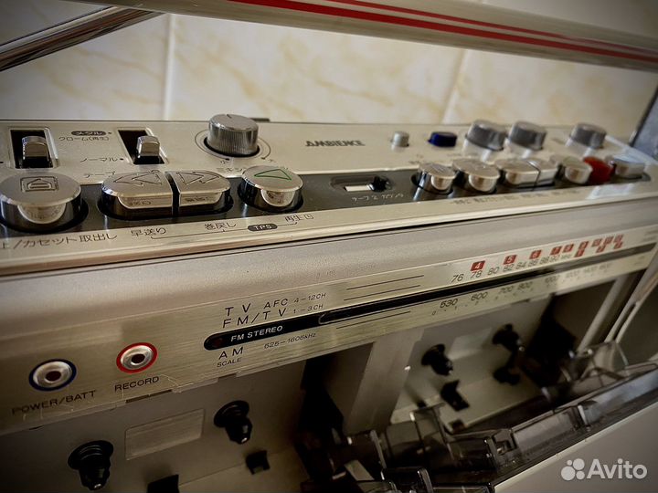 Кассетный магнитофон National F33