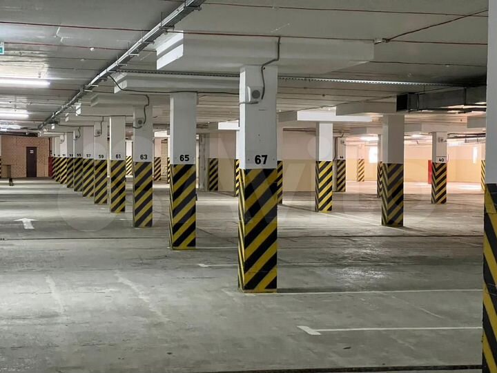 Машиноместо, 14 м²