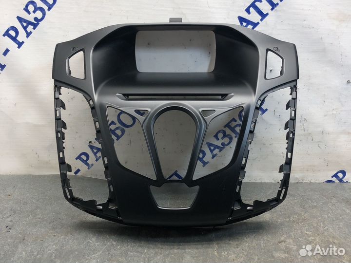 Рамка магнитолы Focus 3