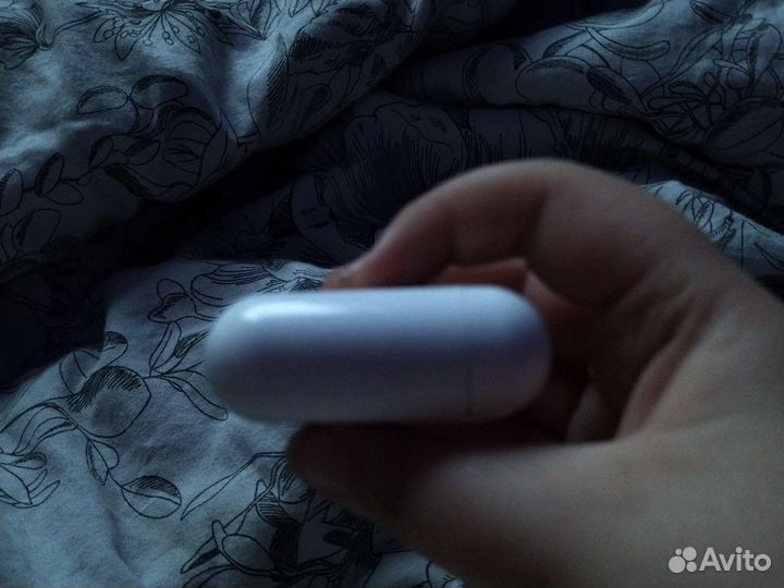 Продаю наушники airpods