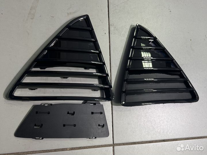 Треугольники в бампер Форд Фокус 3