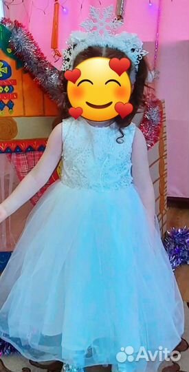 Нарядное платье