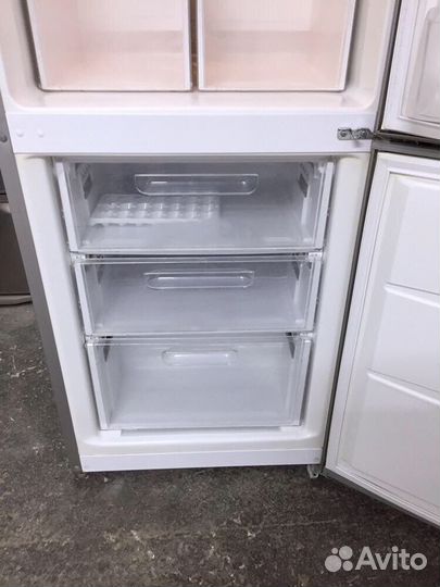 Холодильник vestel