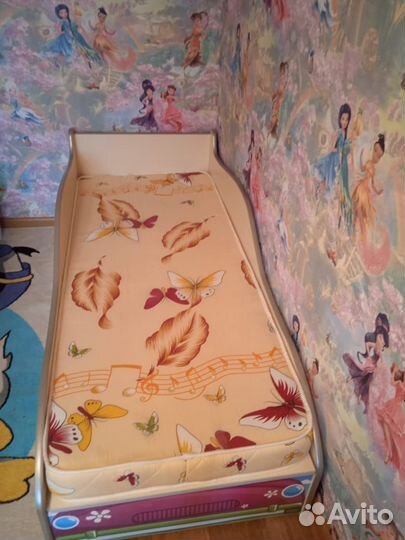 Детская кровать машина с матрасом