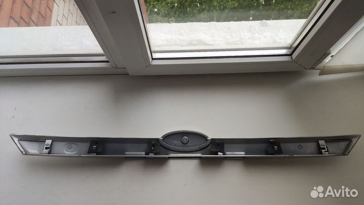 Молдинг крышки багажника ford focus 2 хэтчбек