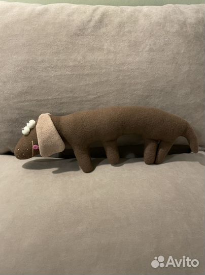 Игрушка такса