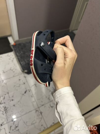 Сандалии детские crocs