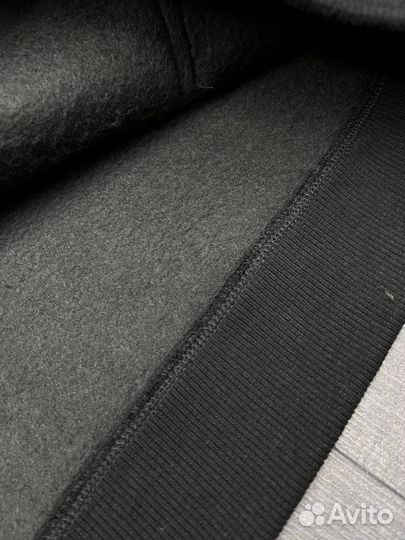 Спортивный костюм adidas