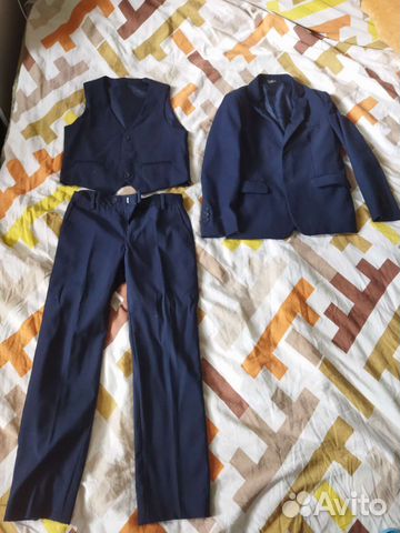 Костюм тройка