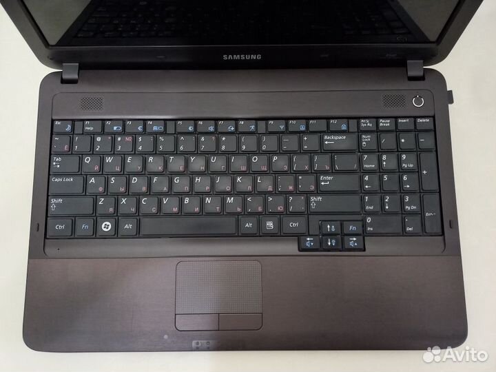 Ноутбук Samsung r540