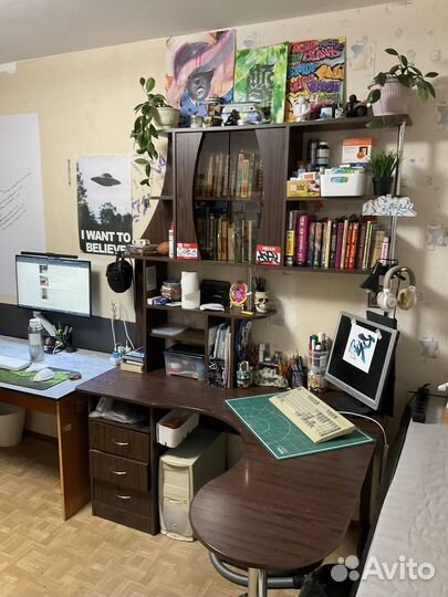 Компьютерный стол