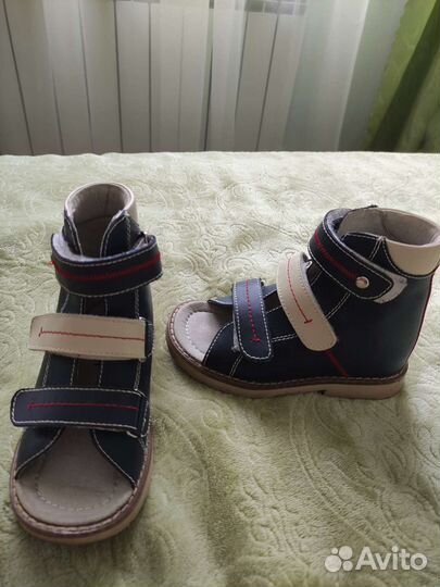 Ортопедические сандали