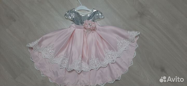 Платье праздничное