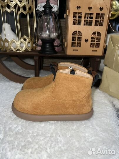 Ботинки детские новые