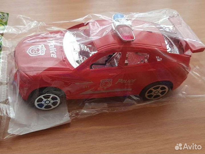 Машинки инерц. Police 15 см новые