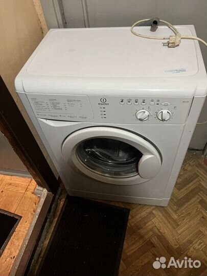 Стиральная машина indesit