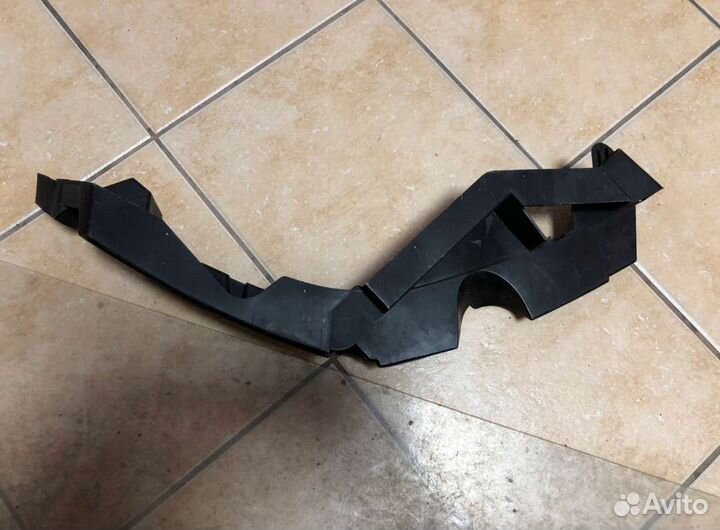 Кронштейн крепление бампера Renault megane 2