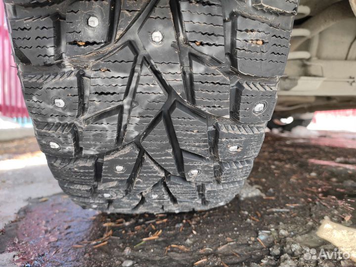 Dunlop SP Winter Ice 02 205/65 R15 94H