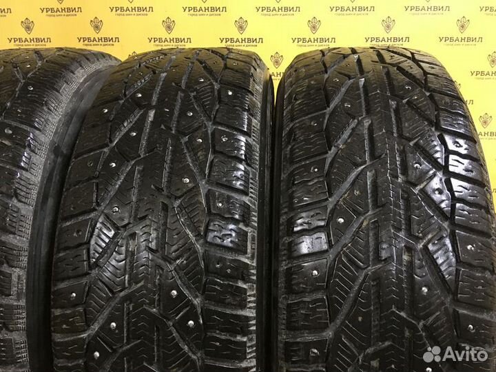 Tigar SUV Ice 215/65 R16 102T
